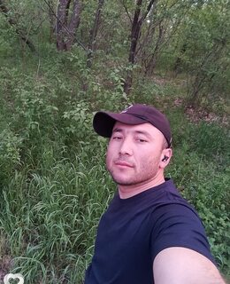 Али